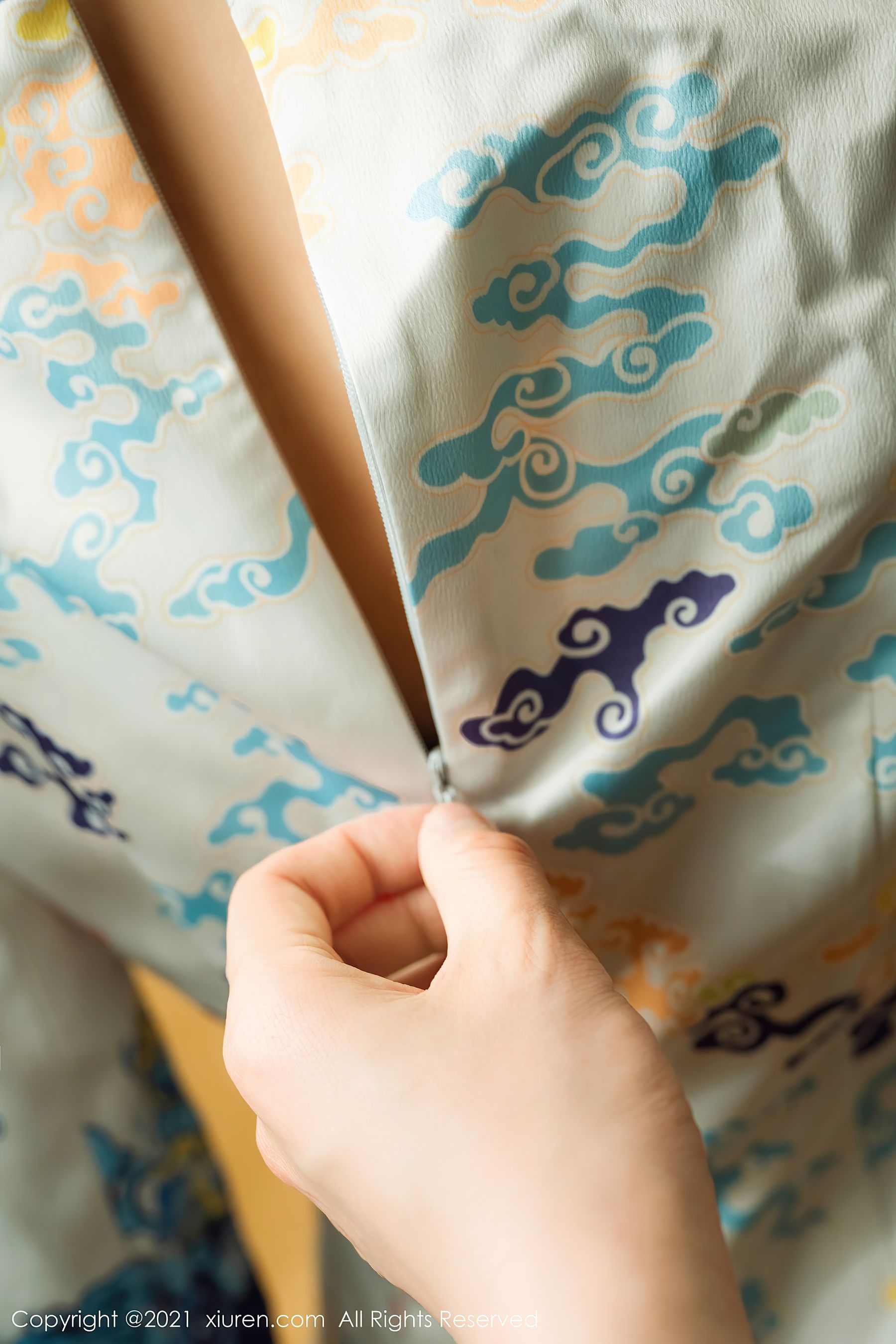 陈舒羽旗袍御姐美女翘臀后入诱惑