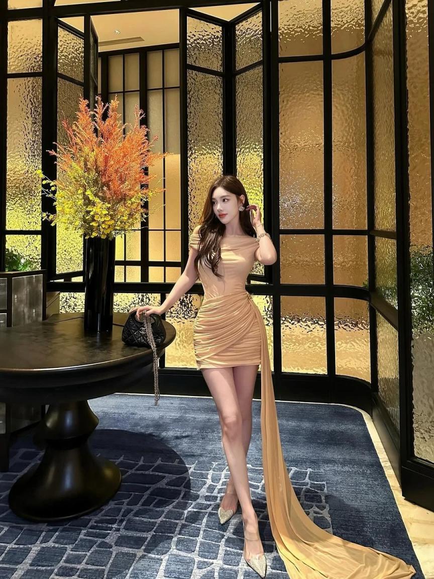 漂亮的小姐姐［39P］