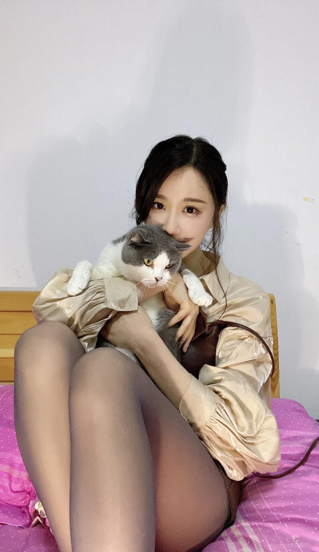 国内ASMR第一腿轩子巨2兔