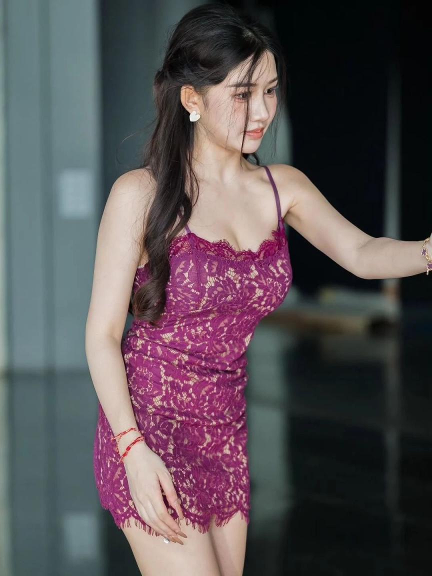 漂亮的小姐姐［36P］