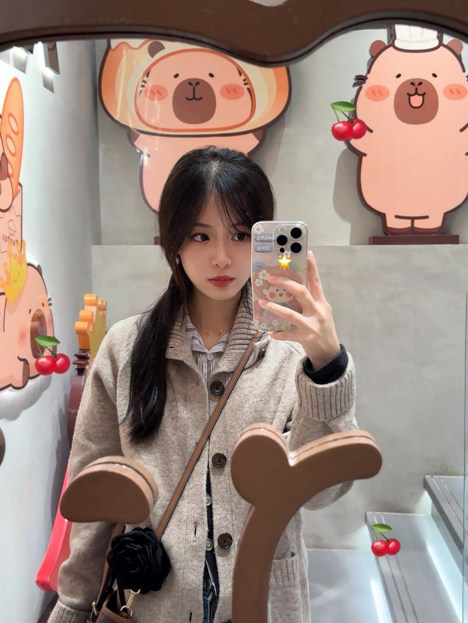 漂亮小姐姐[28P]