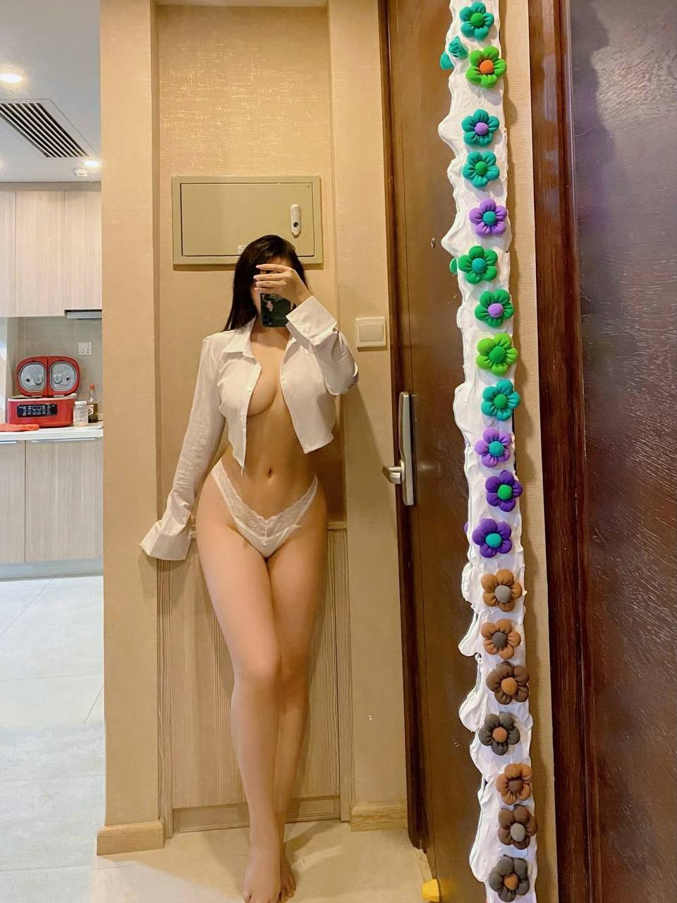 美女小王同学媚态极致[20251030]