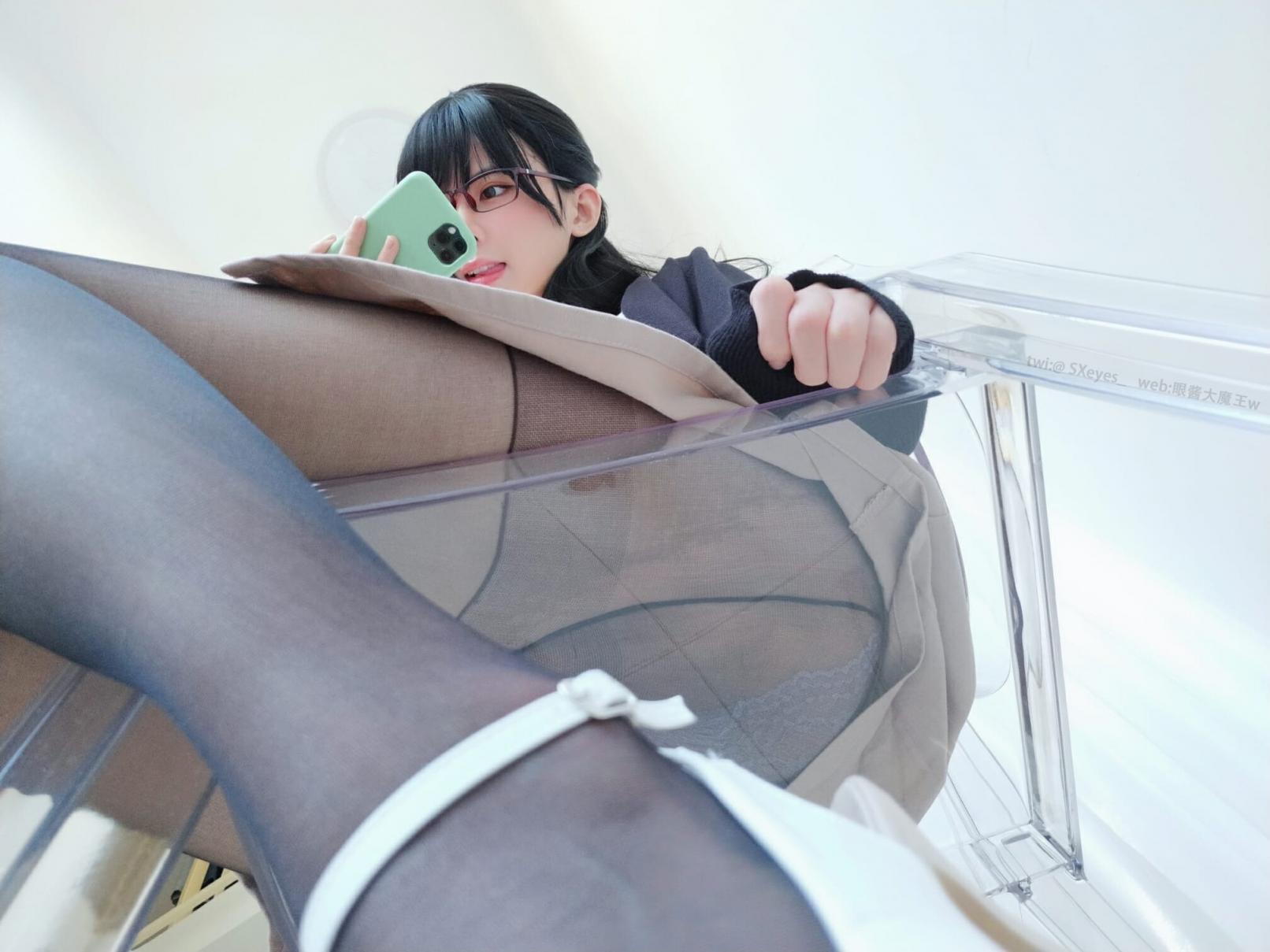 眼酱大魔王w - 想喝可乐的OL