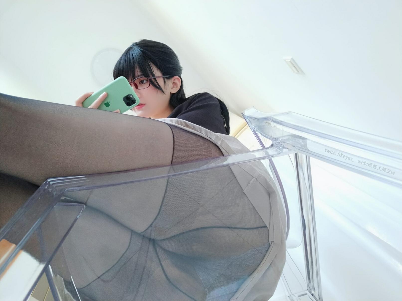 眼酱大魔王w - 想喝可乐的OL