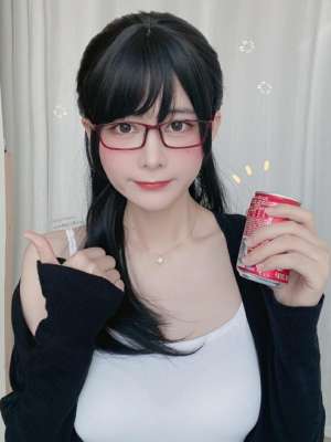 眼酱大魔王w - 想喝可乐的OL