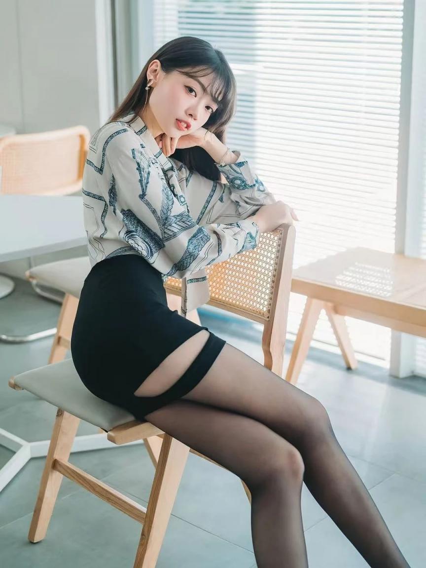 满屏漂亮大长腿