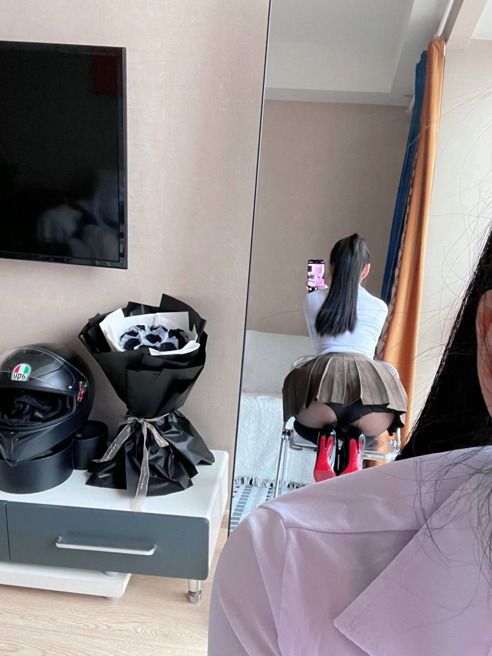 美女小王同学媚态极致[20251103]