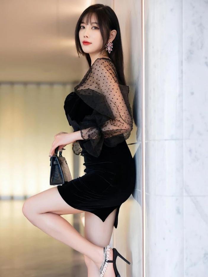 纤腰大长腿完美曲线