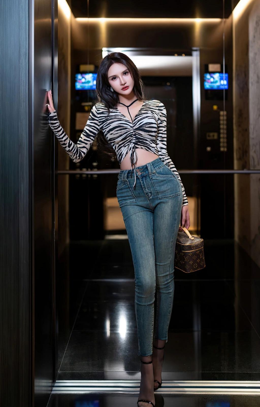 纤腰大长腿完美曲线