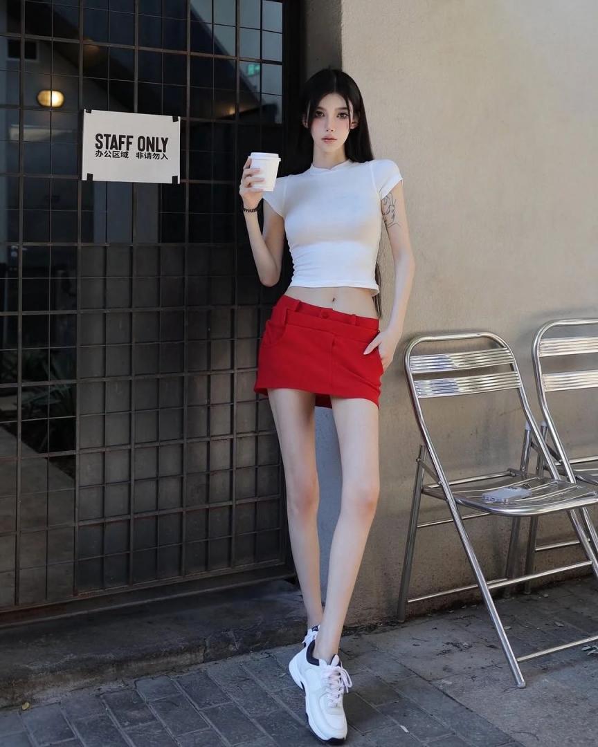 纤腰大长腿完美曲线