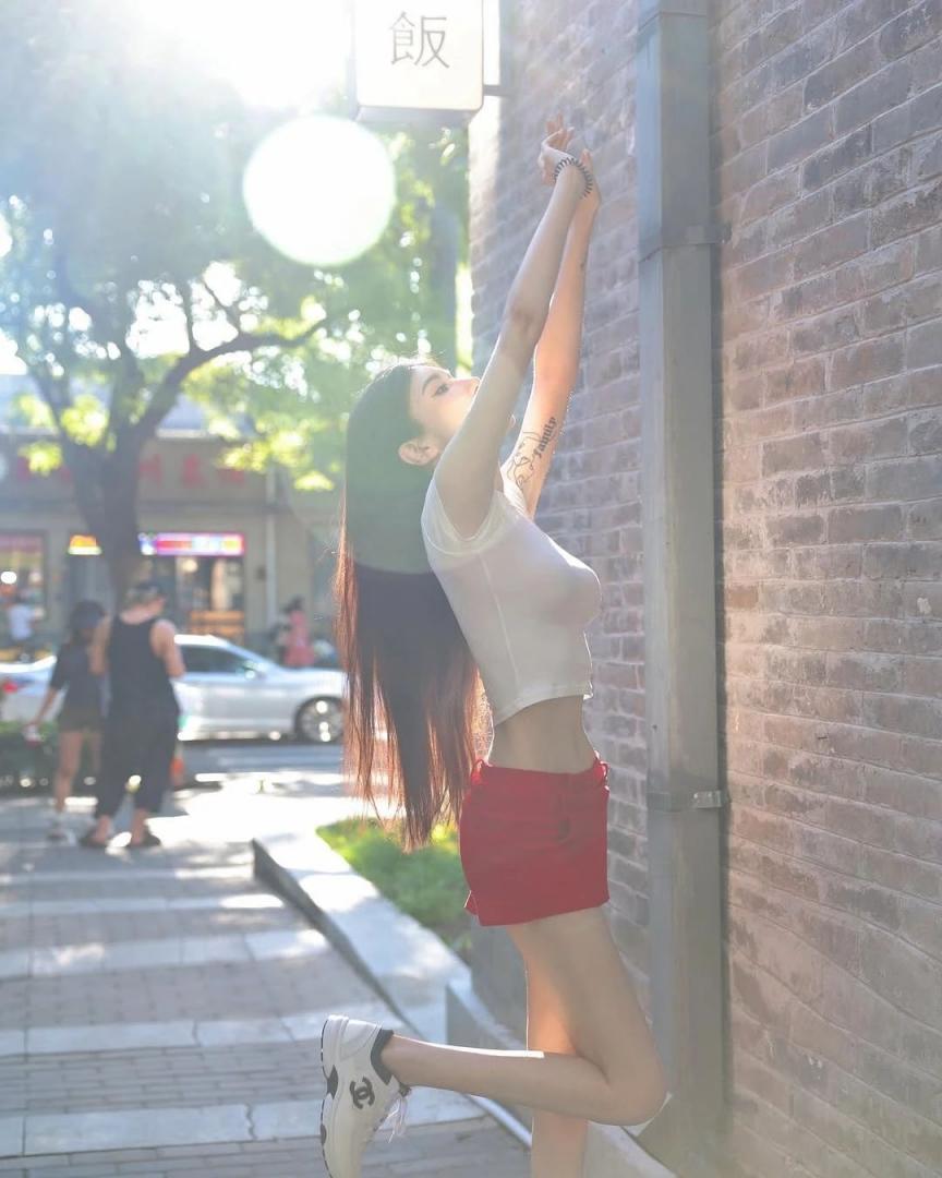 纤腰大长腿完美曲线