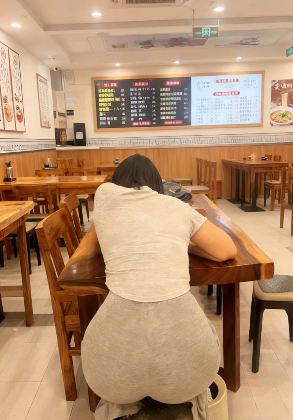 美丽动人性感美女