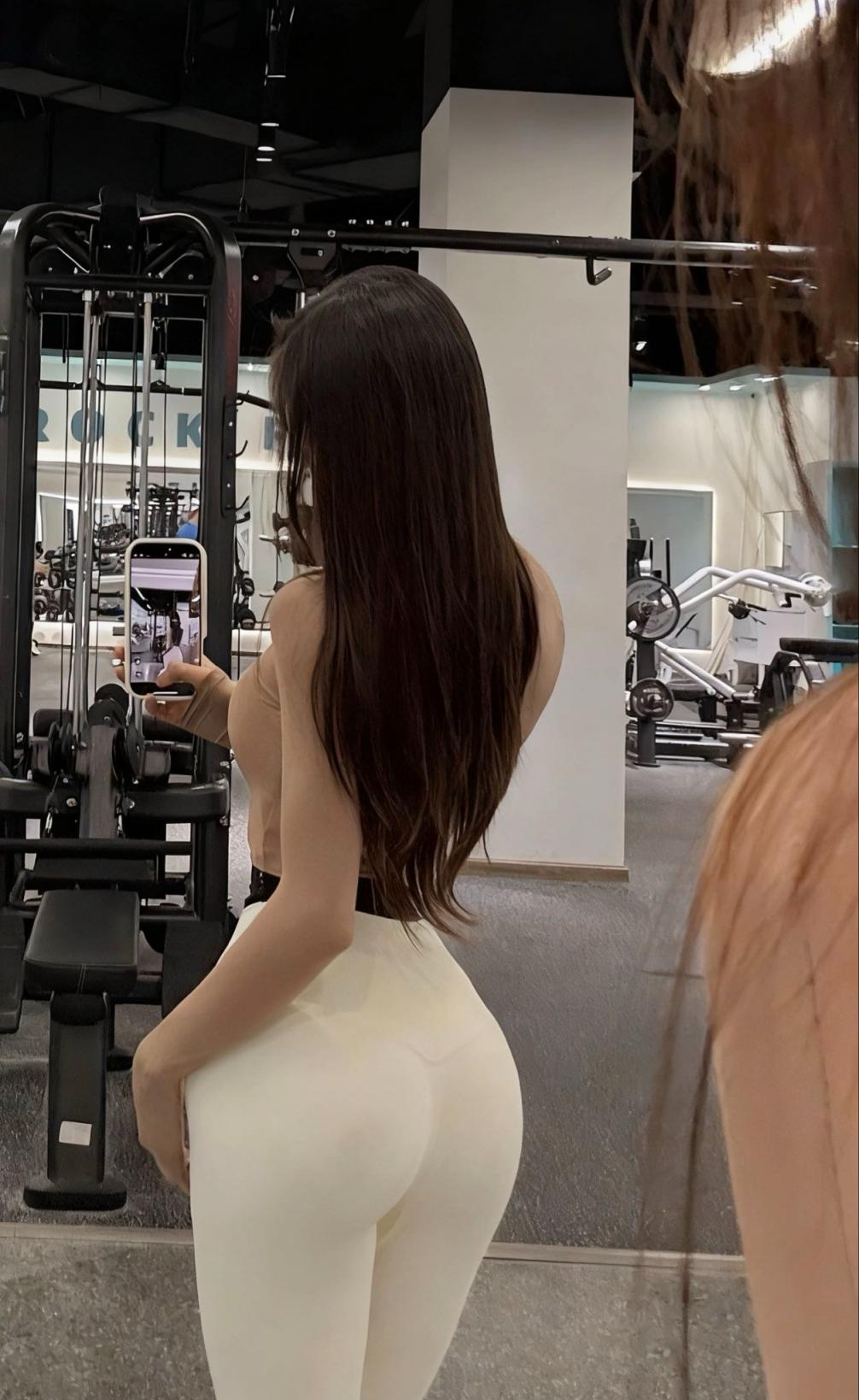 漂亮小姐姐[26P]