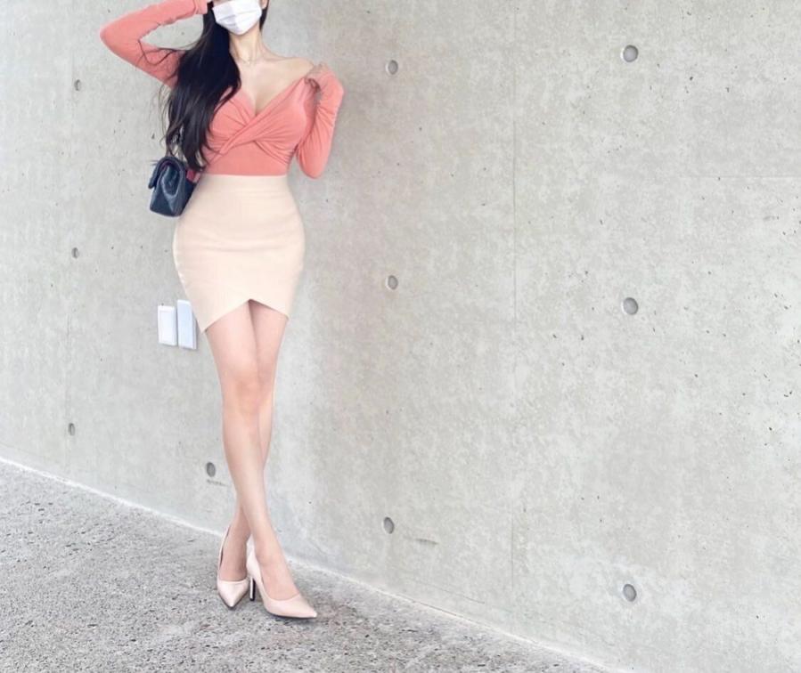 美丽动人的小姐姐[20251107]