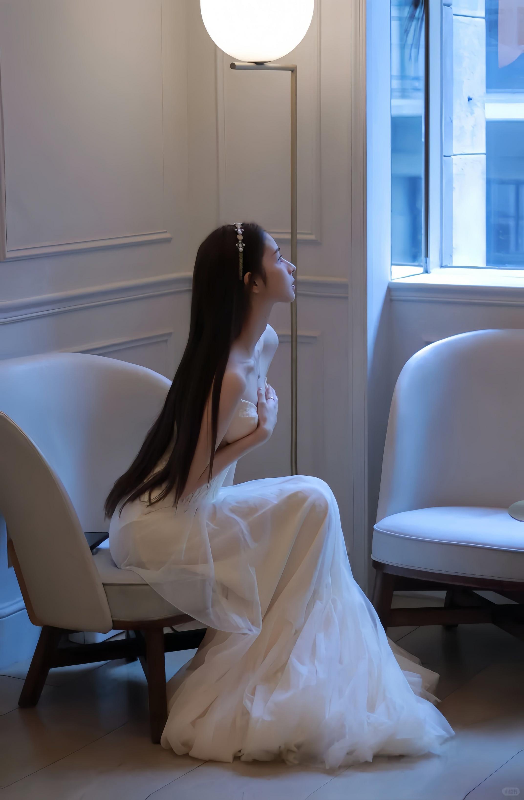 美丽动人的小姐姐[20251107]