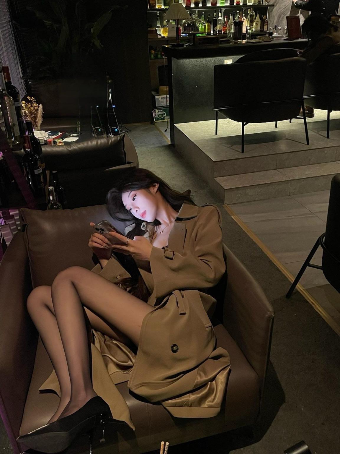 美丽动人的小姐姐[20251107]