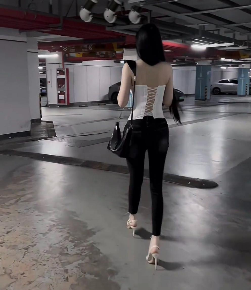 漂亮姐姐[20251107]