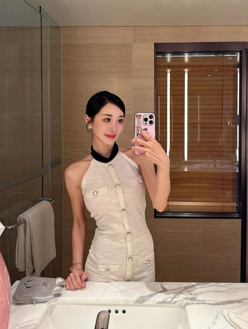 身材很棒的小姐姐