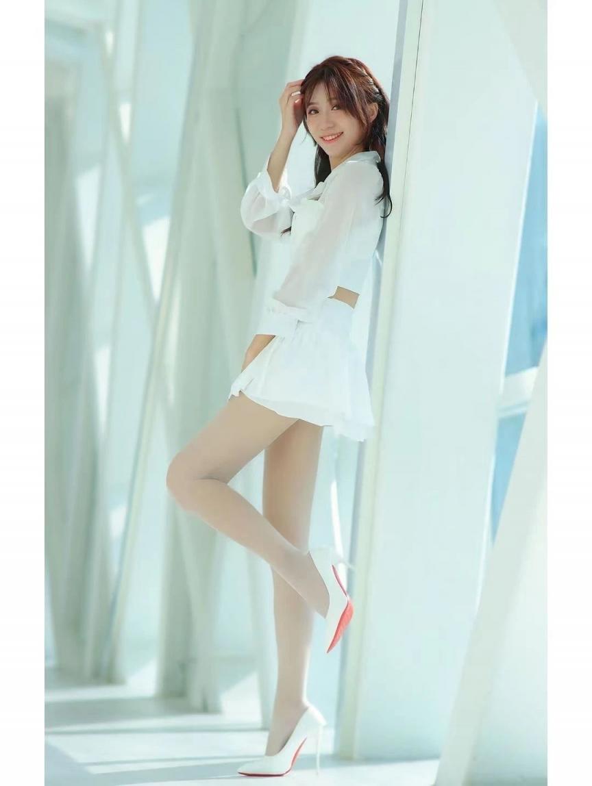 极品身材满屏大长腿