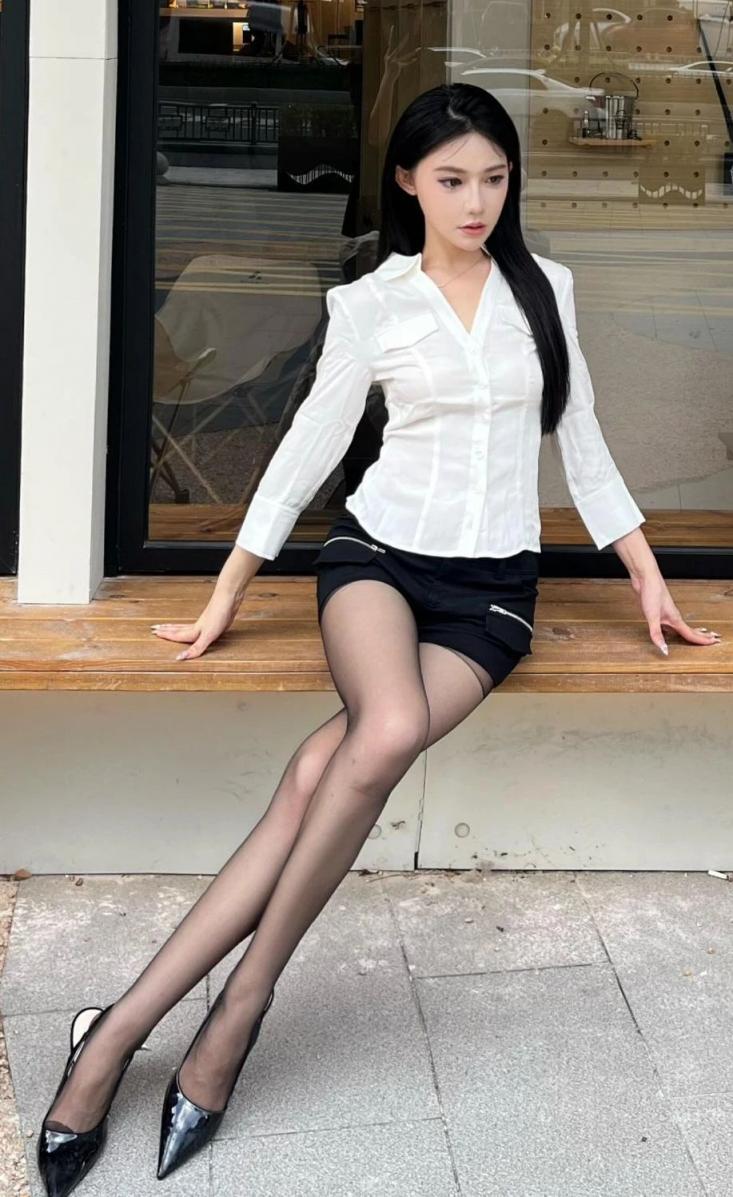 曲线婀娜大长腿