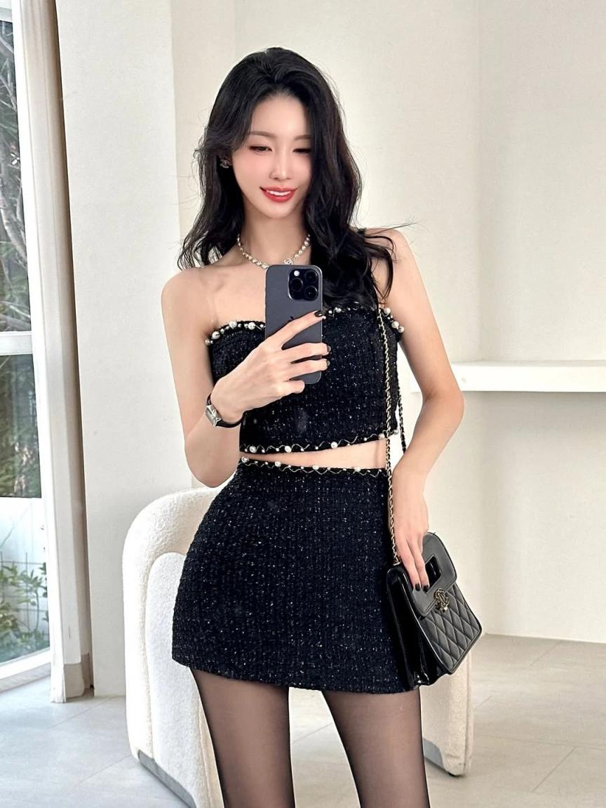 纤腰翘臀黑丝大长腿