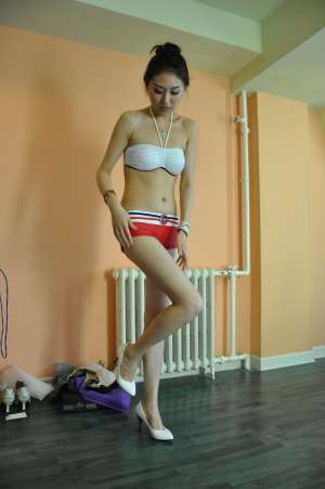 身材顶级美腿修长