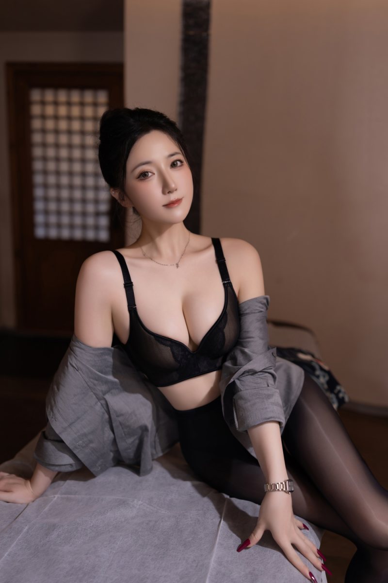 顶级黑丝OL的魅力