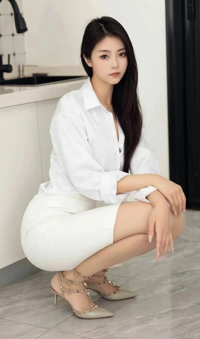 肉丝大长腿，太有气质了