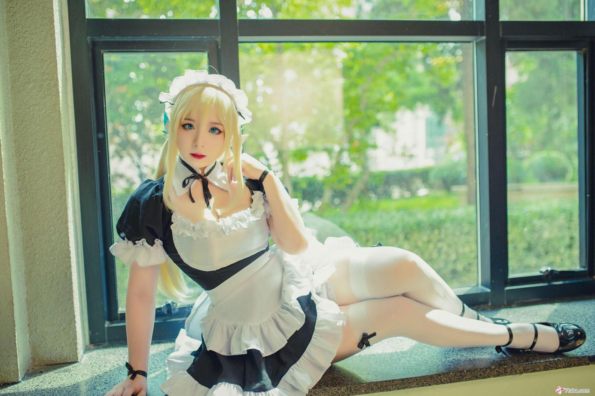 绝色女仆性感美图