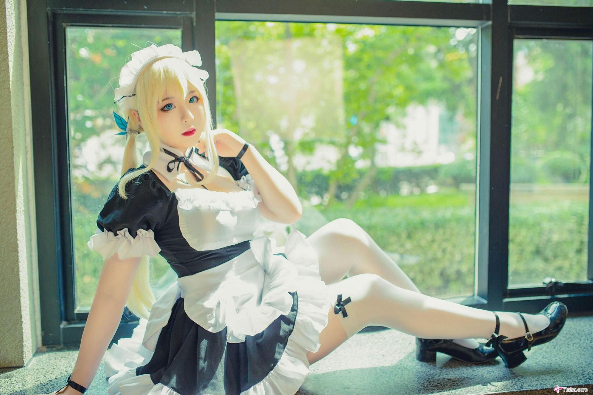 绝色女仆性感美图