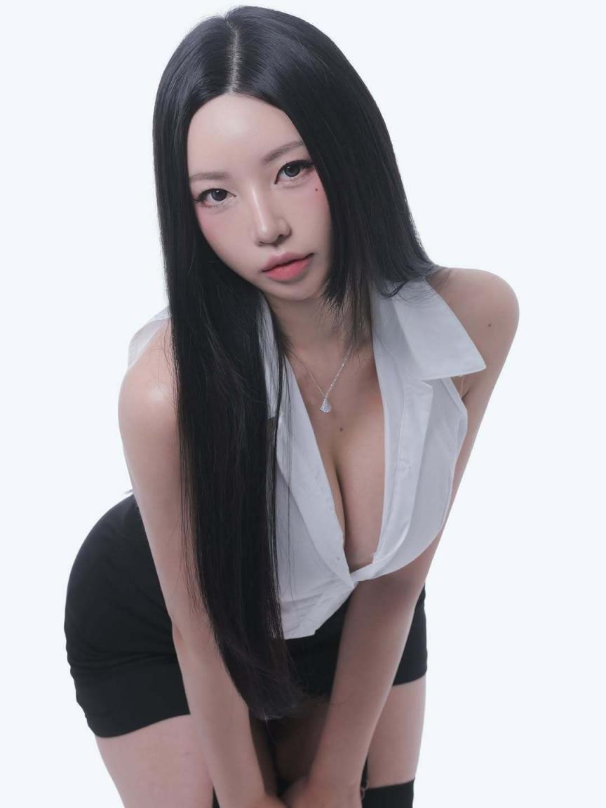 周三，看美女，解解乏