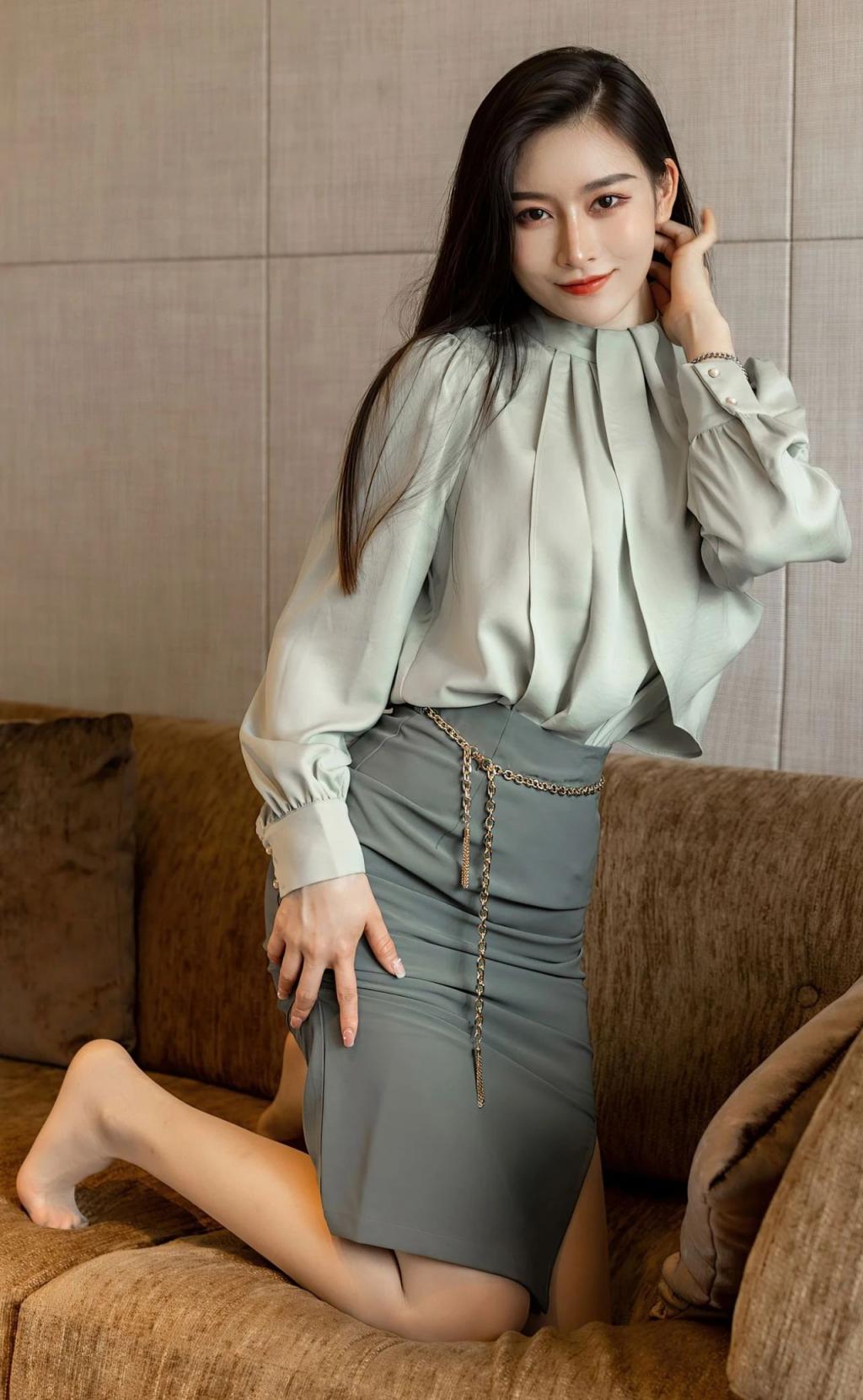 衬衫包臀裙，肉丝大长腿