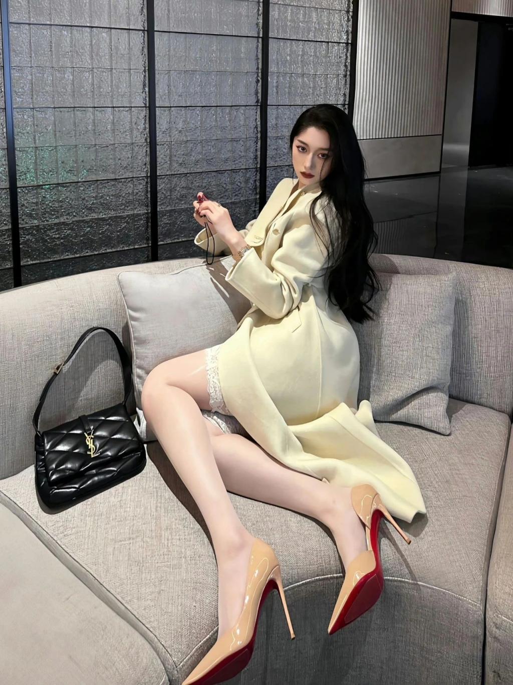 漂亮的小姐姐[36P]