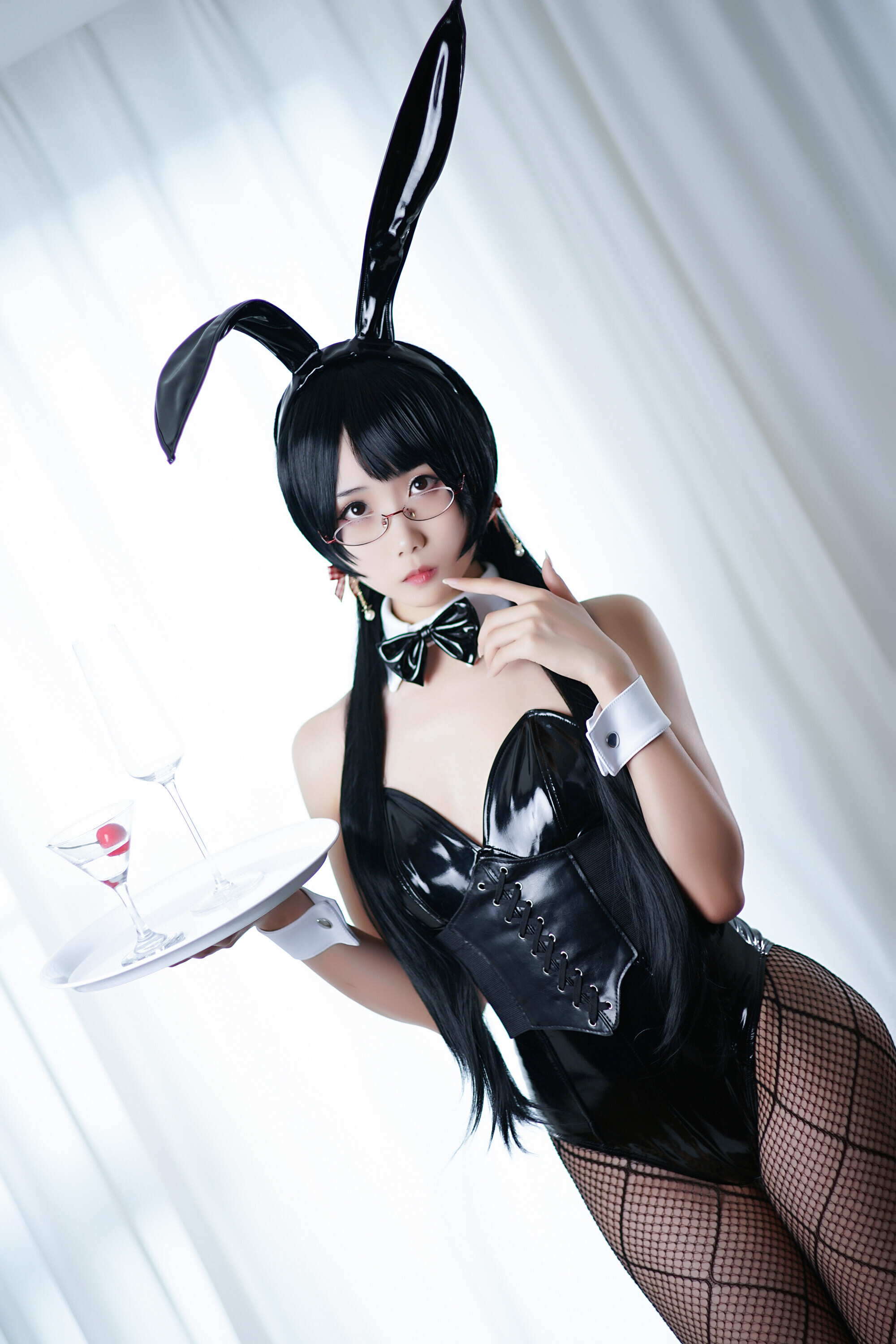 嫣嫣子 - 兔女郎黑丝渔网袜