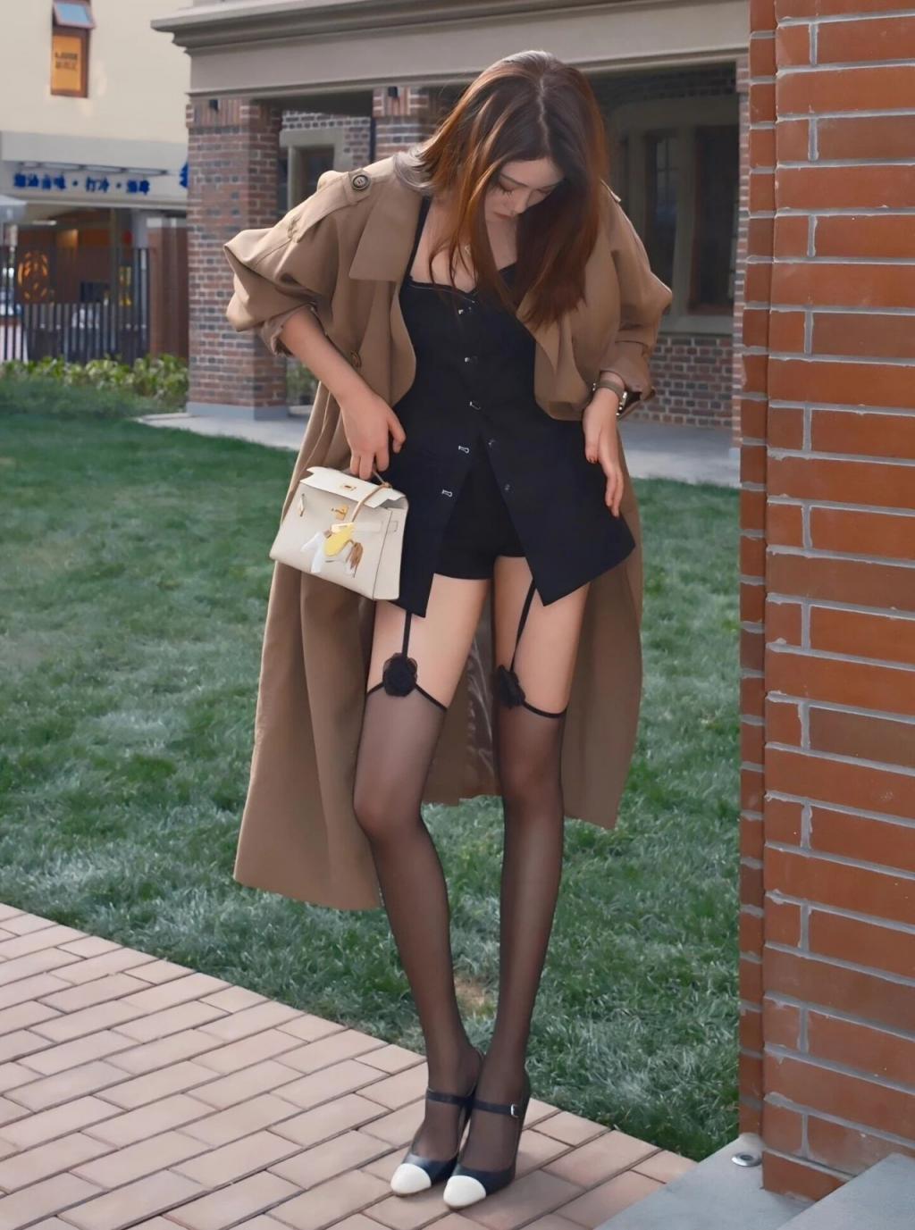 漂亮的小姐姐[20251219]