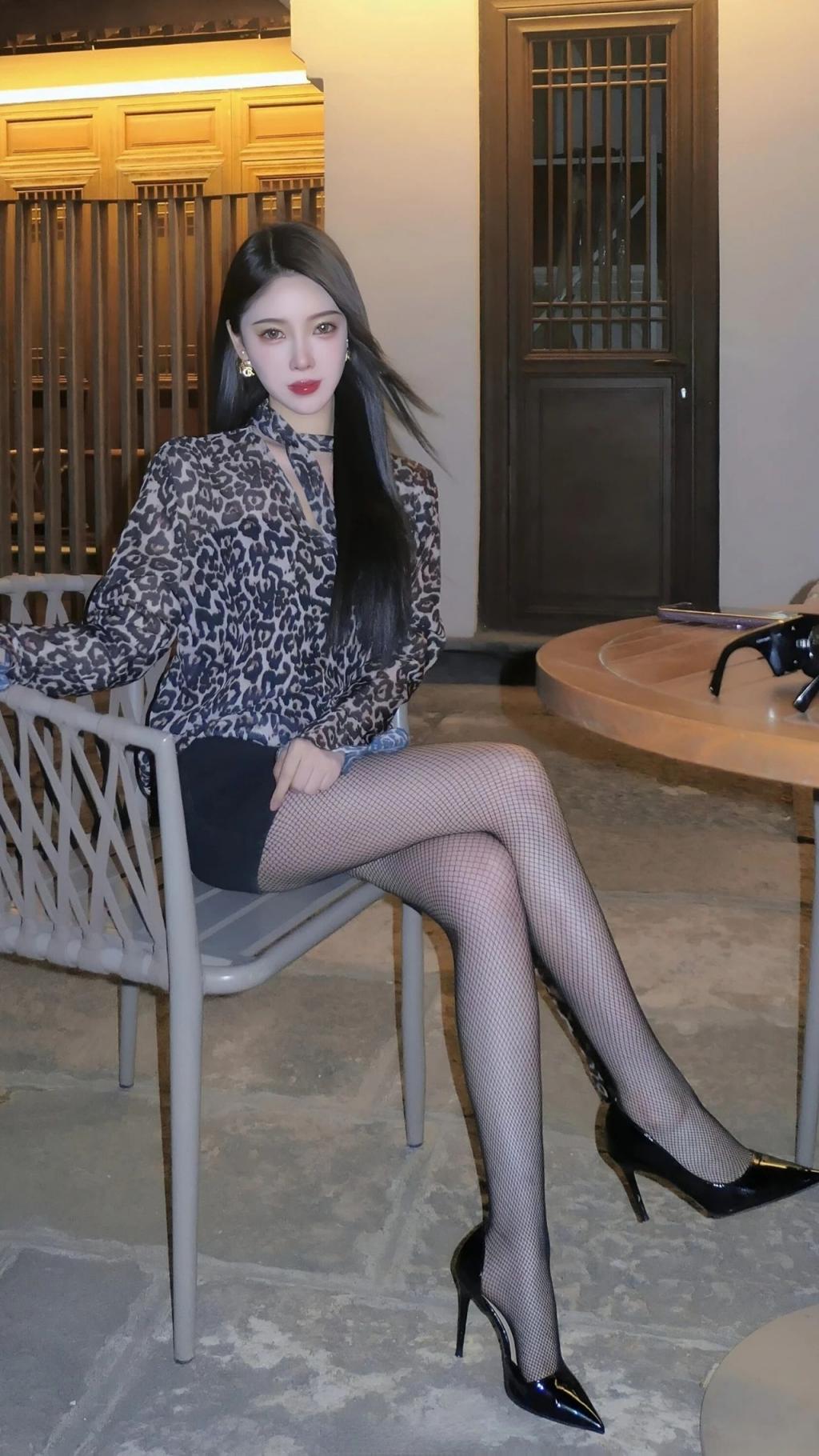 漂亮的小姐姐[20251219]