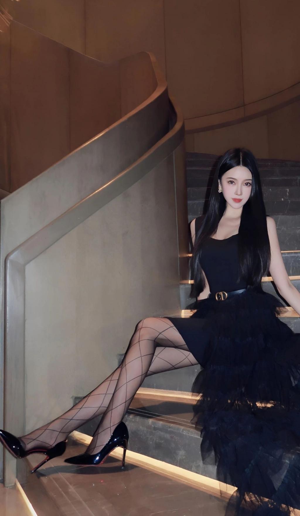 漂亮的小姐姐[20251219]