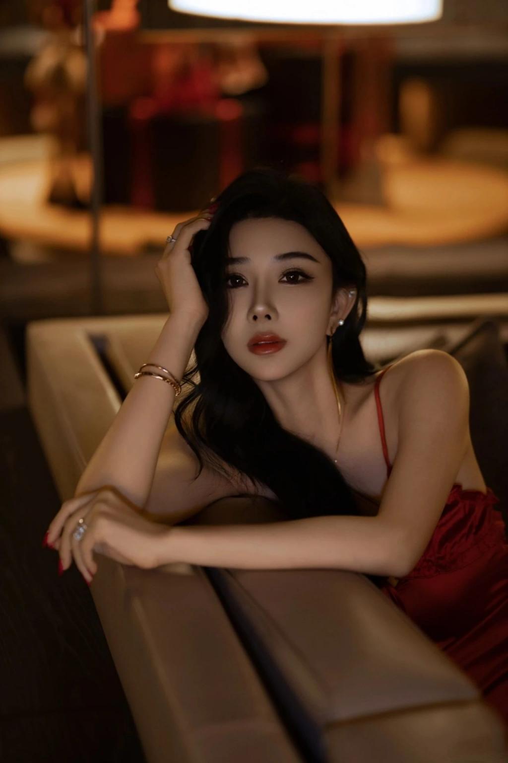 漂亮的小姐姐[20251219]