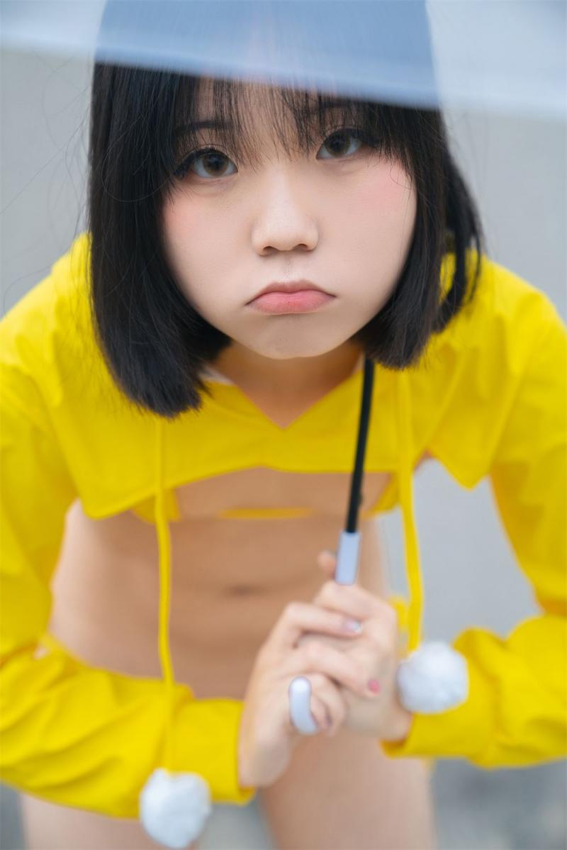 一只小栗奈 - 天台小雨衣