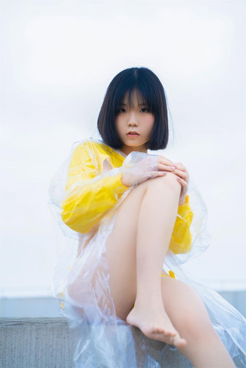 一只小栗奈 - 天台小雨衣