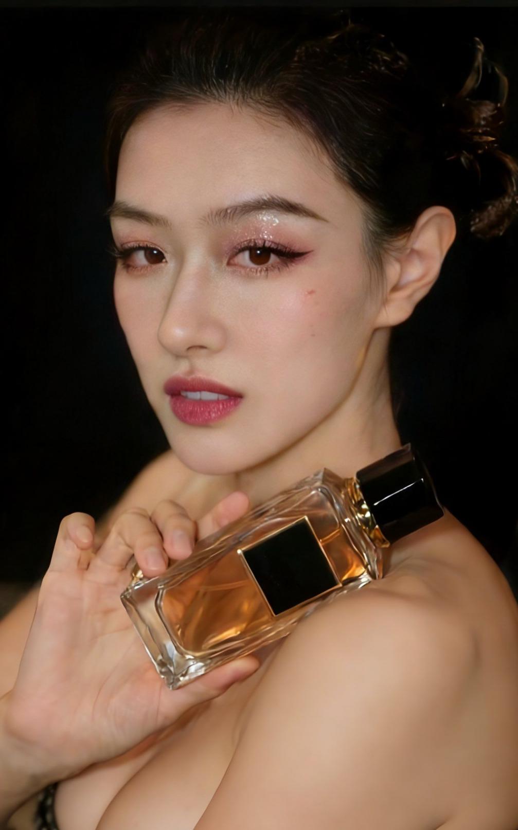 媚眼如丝[20251228]