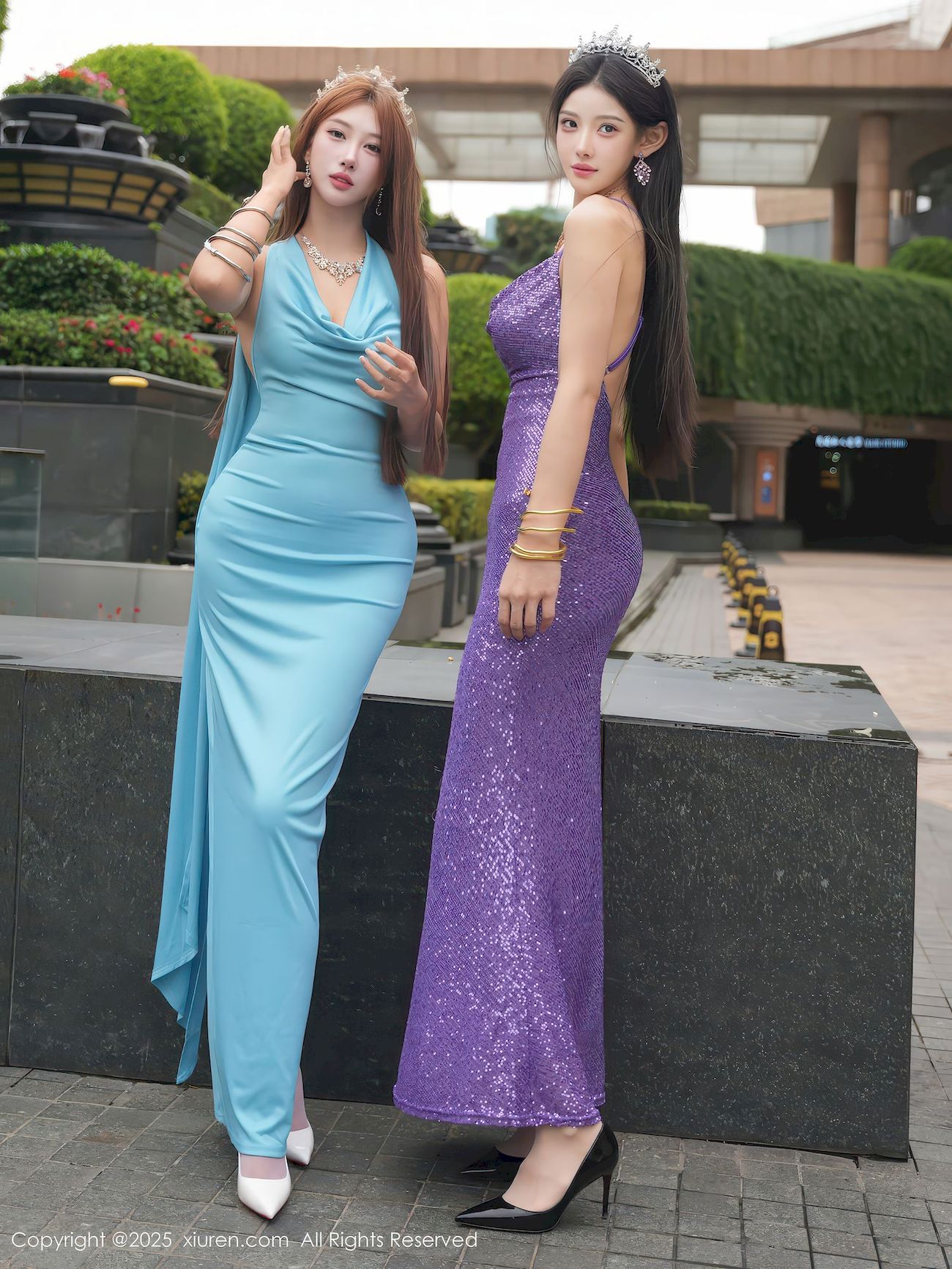 模特梨霜儿&金允希Yuki双人礼服激情写真