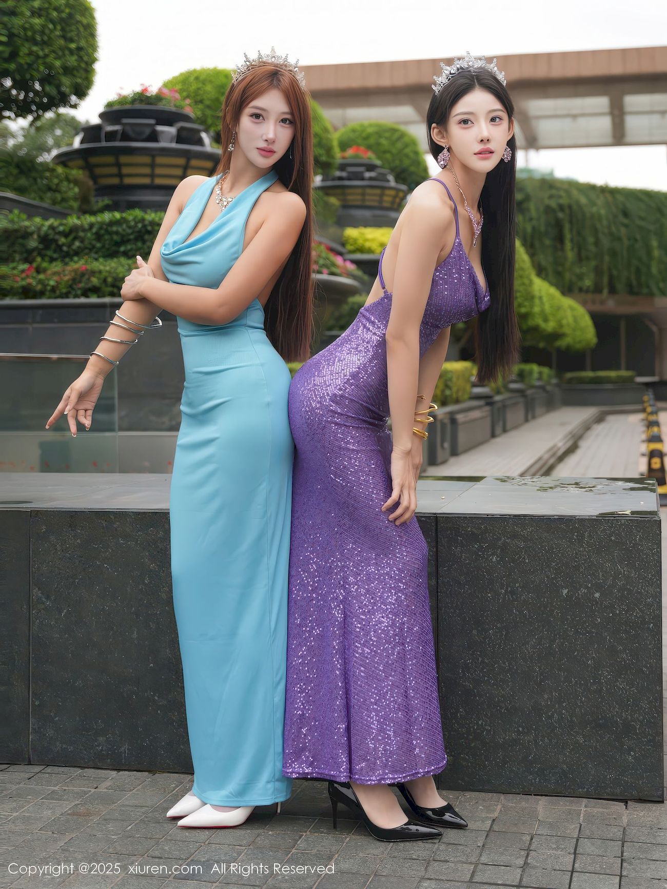 模特梨霜儿&金允希Yuki双人礼服激情写真