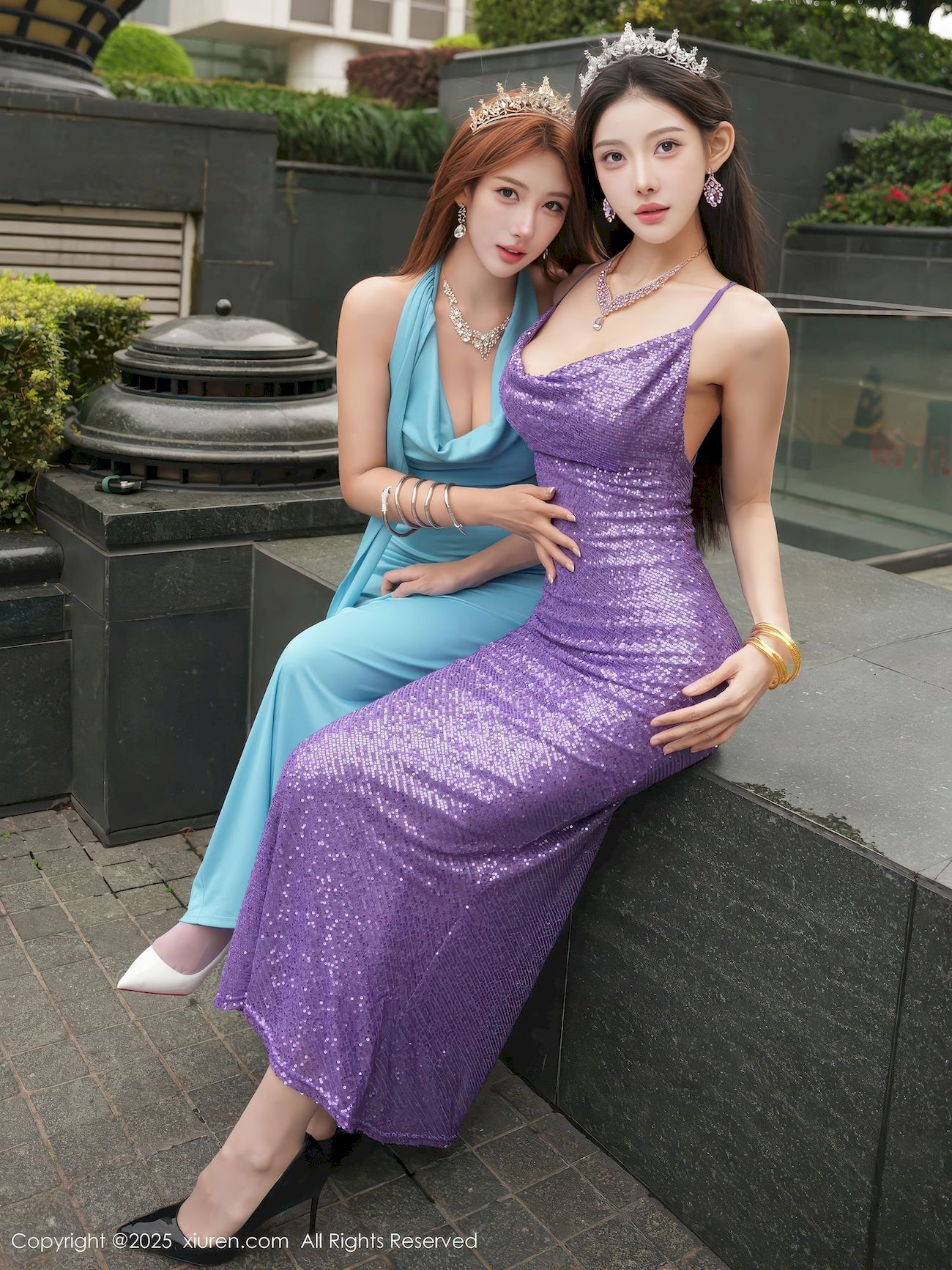 模特梨霜儿&金允希Yuki双人礼服激情写真