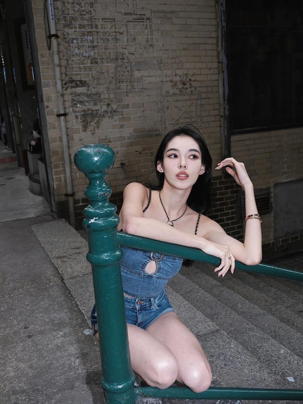 漂亮的小姐姐[53P]