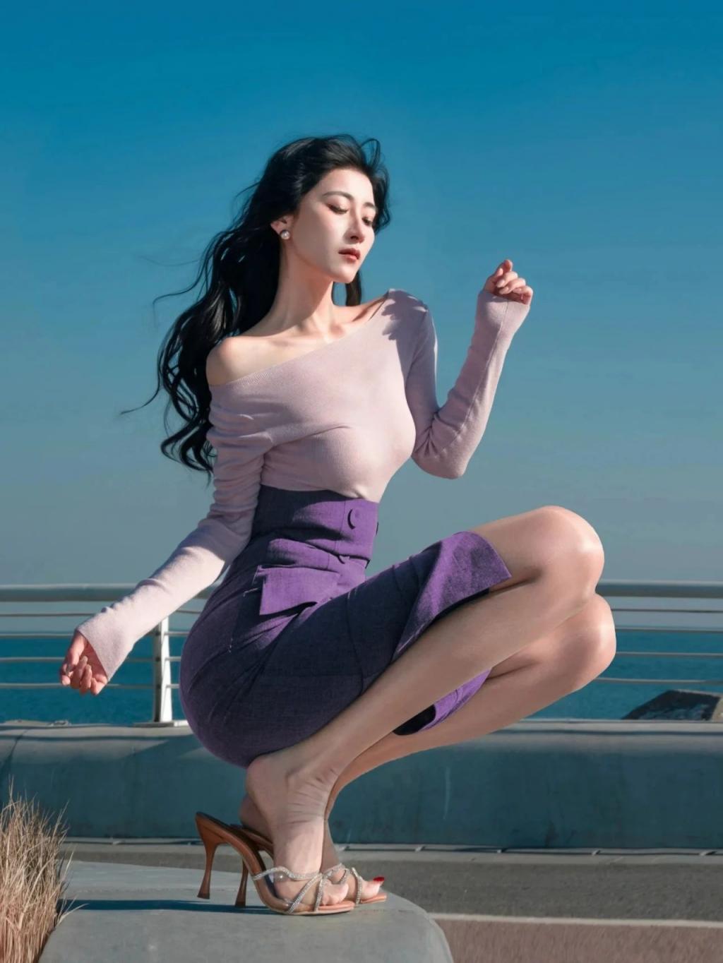 曲线婀娜，黑丝大长腿[57P]