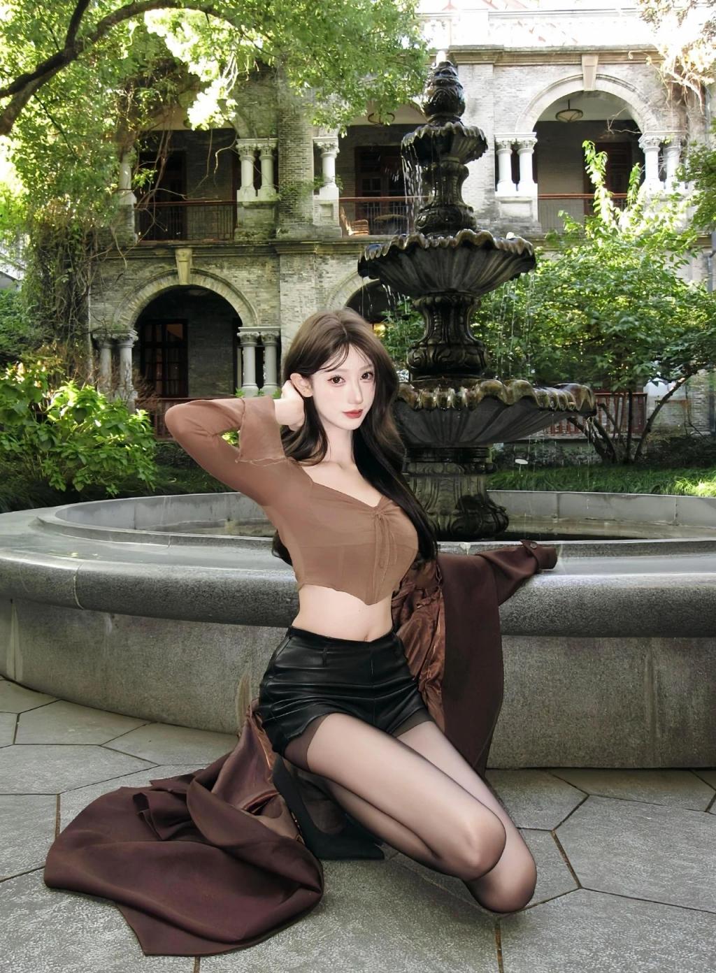 曲线婀娜，黑丝大长腿[57P]