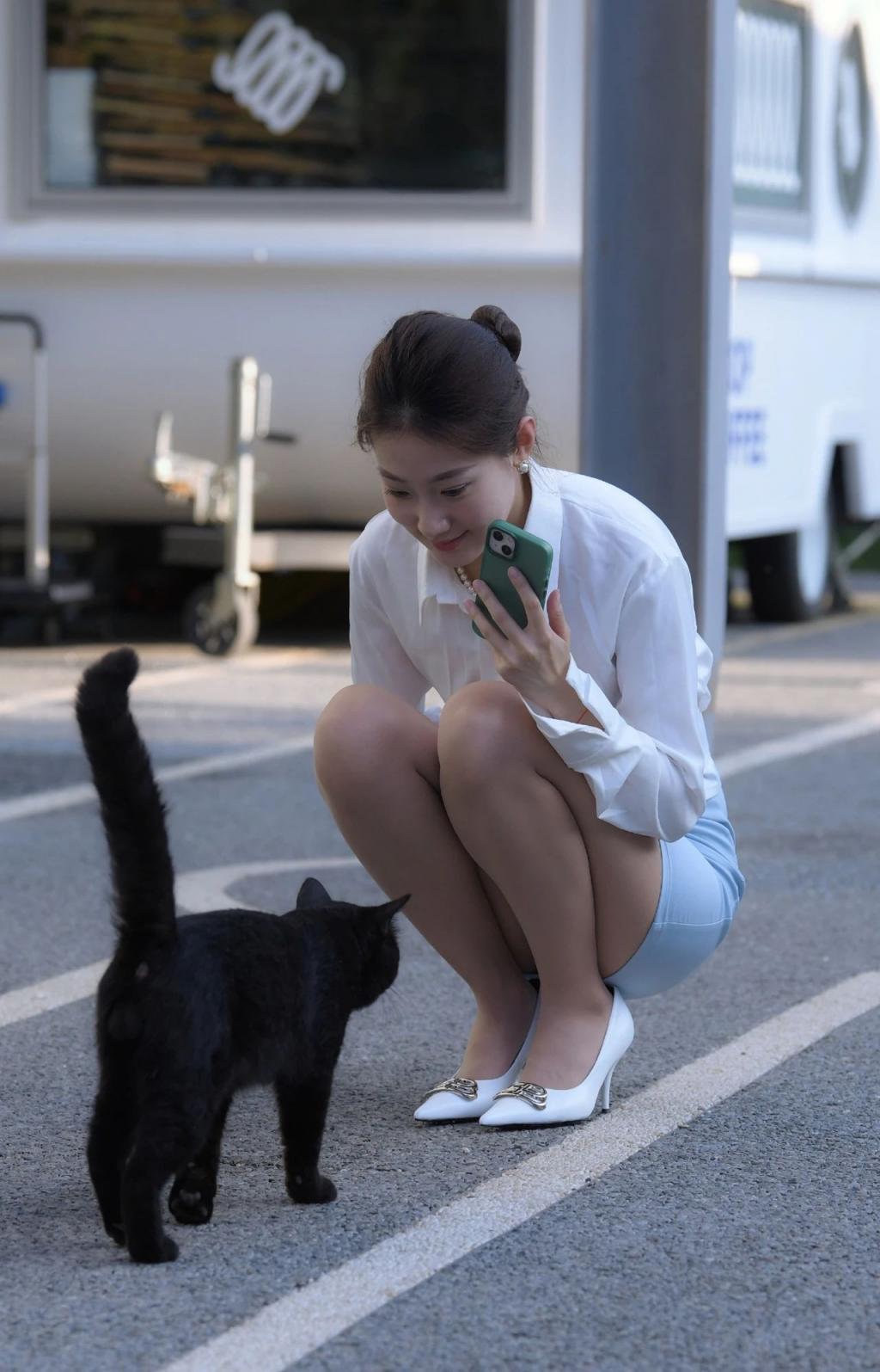 纤腰美腿，身材太棒了