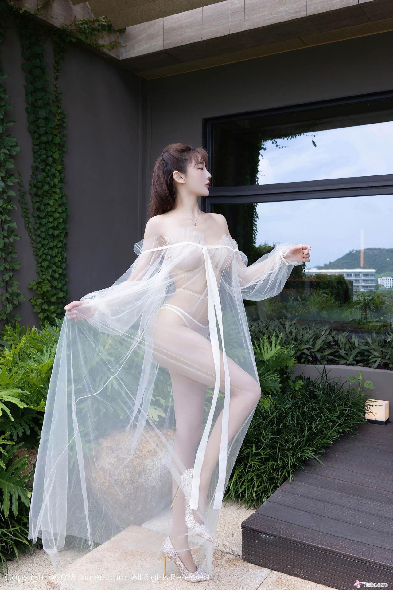 性感美图 纱衣萱萱