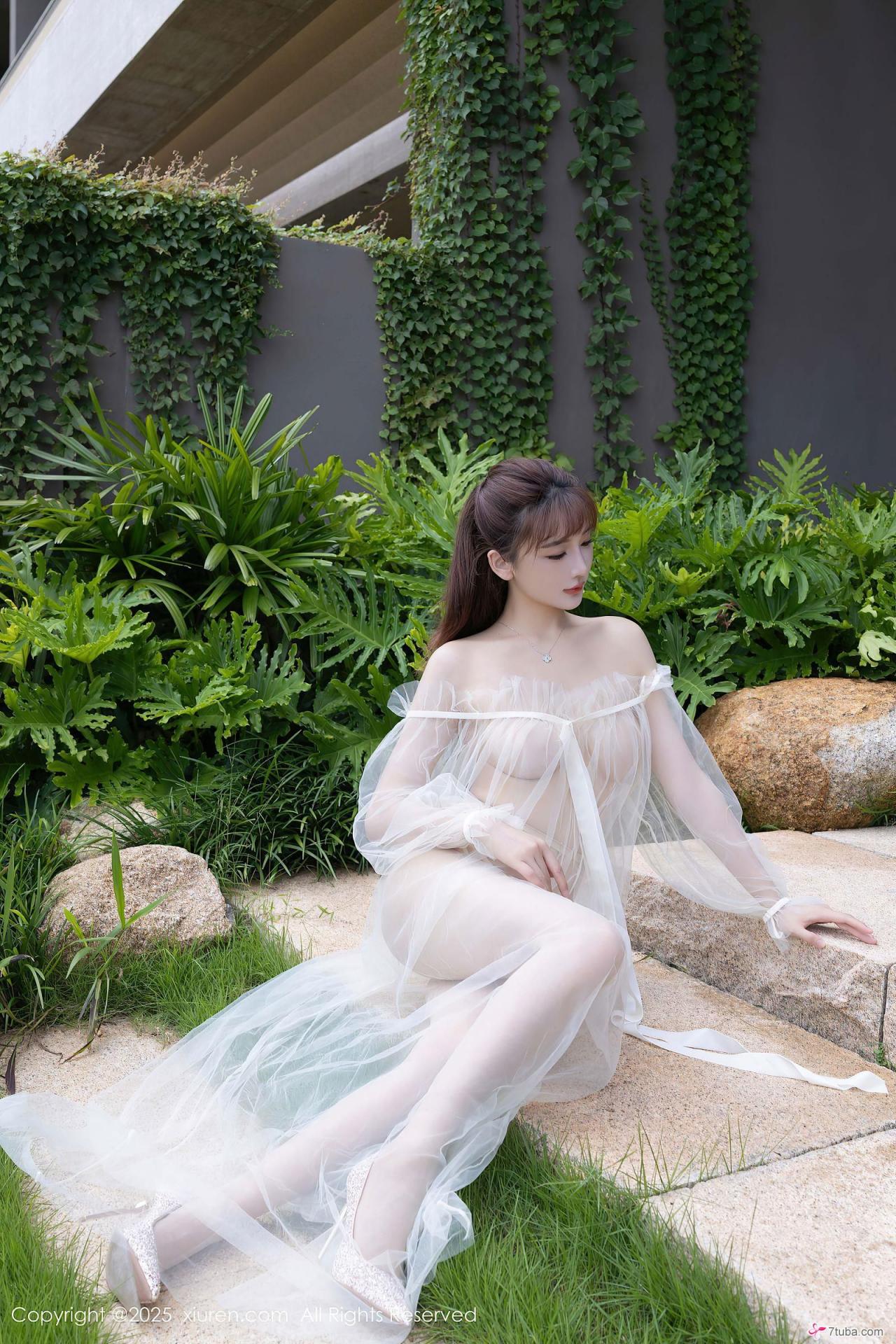 性感美图 纱衣萱萱